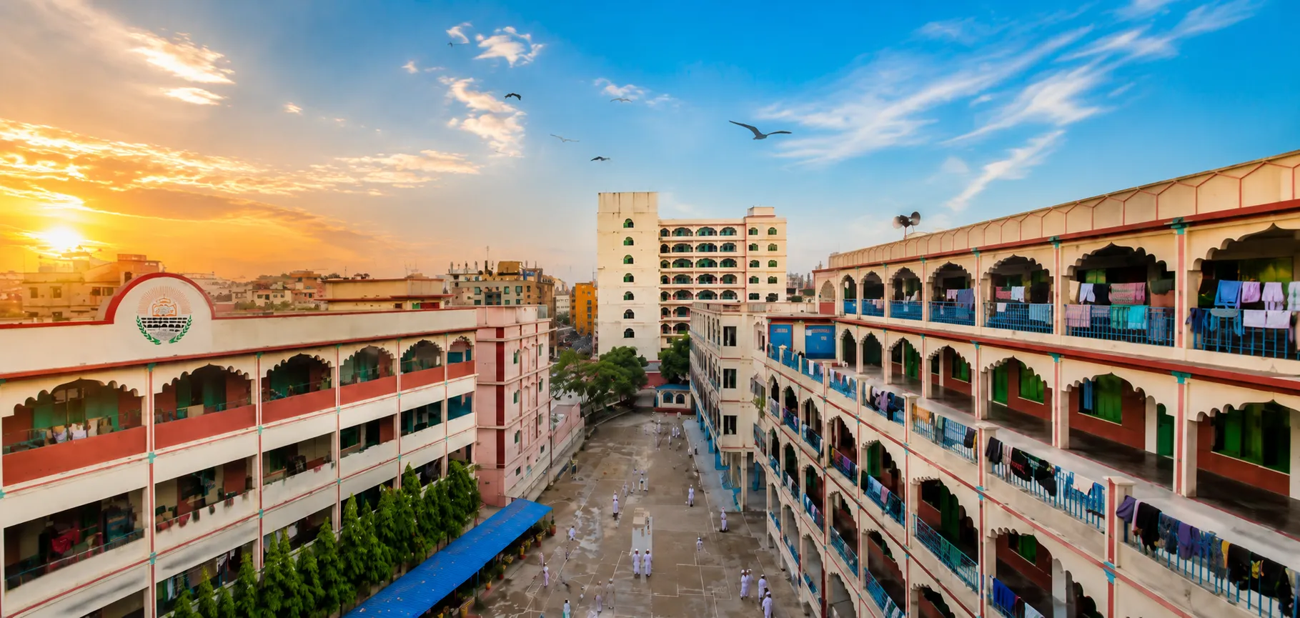 আমাদের মাদরাসায় ভর্তি কখন হয়?